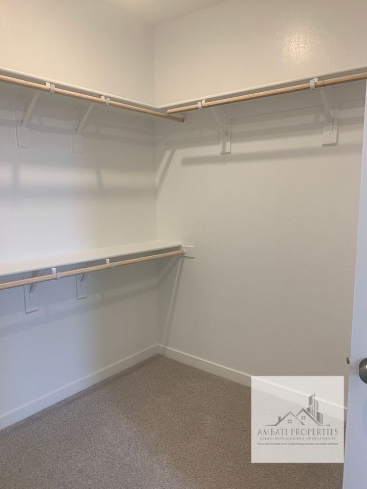 2272 N Duke Ave - Photo 2 of 20