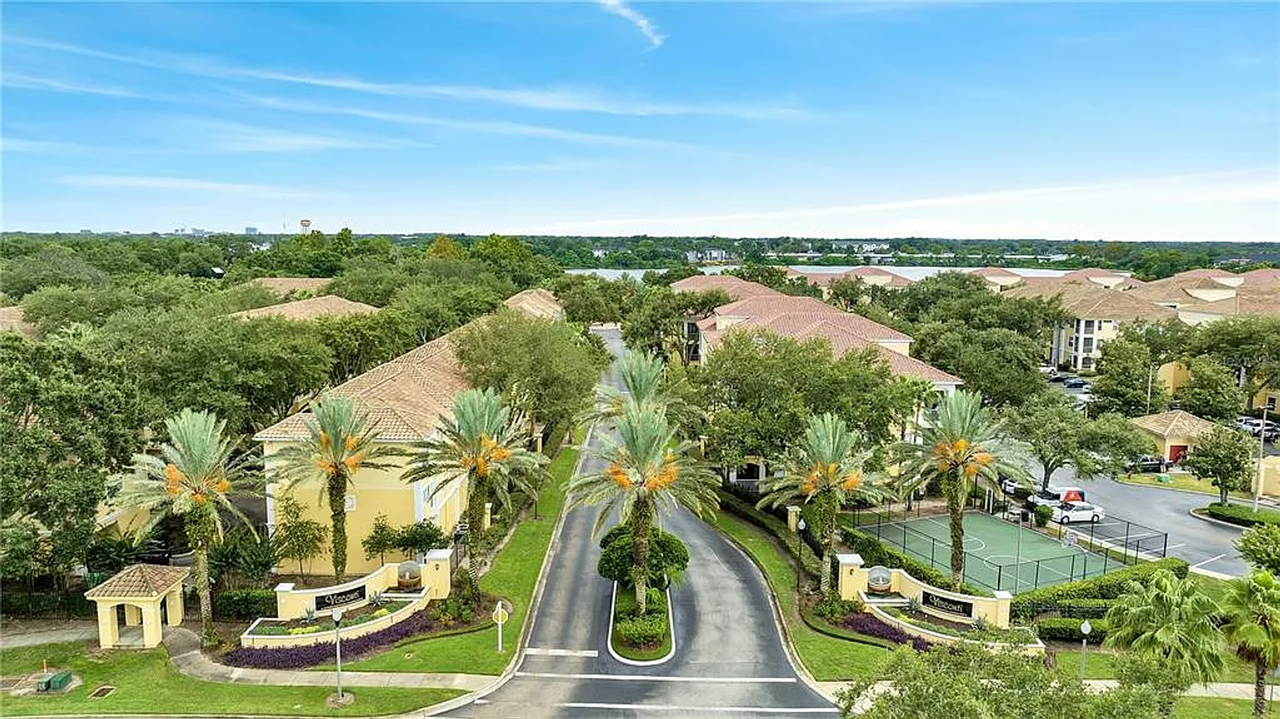 1100 Lake Shadow Cir #2306