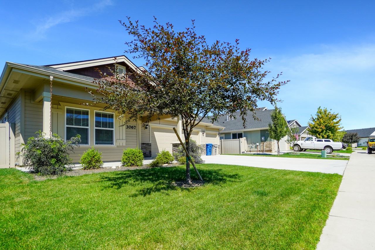 3067 N Greengate Way #1 - Photo 3 of 42