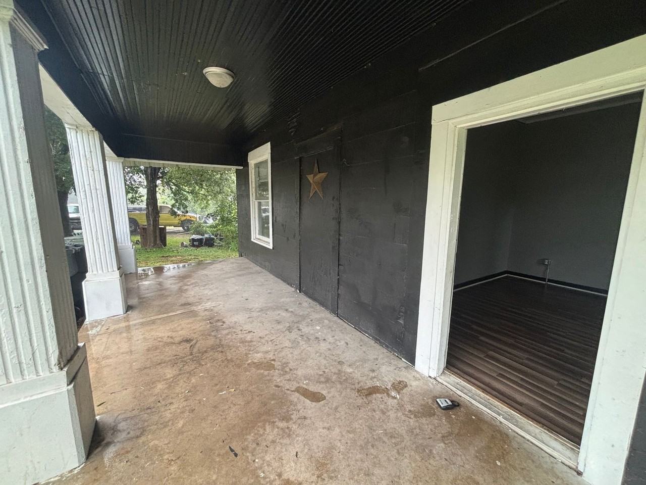 113 N 20th St - Photo 2 of 11