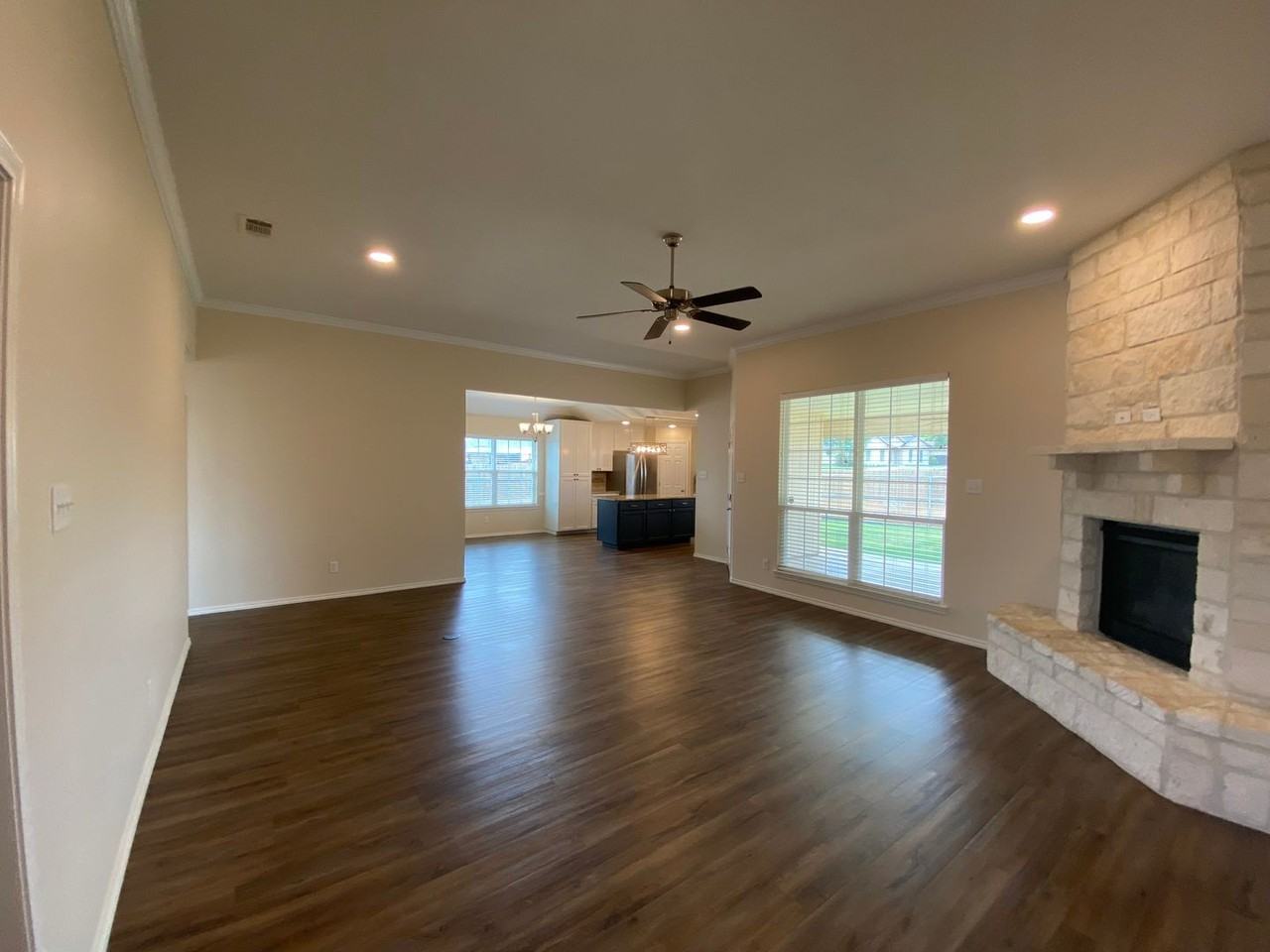 5002 Scarlett Oak Ln - Photo 4 of 28