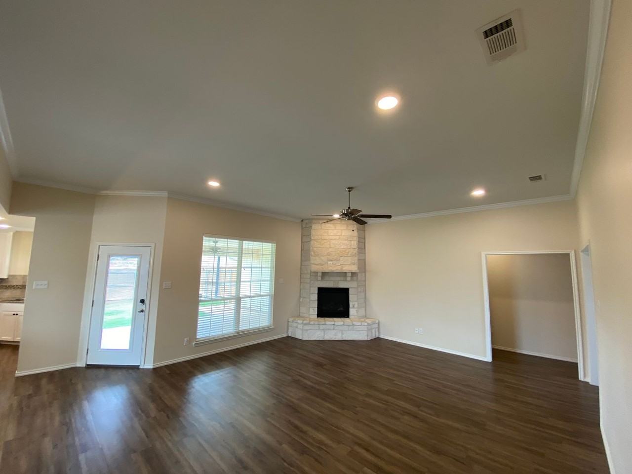5002 Scarlett Oak Ln - Photo 5 of 28