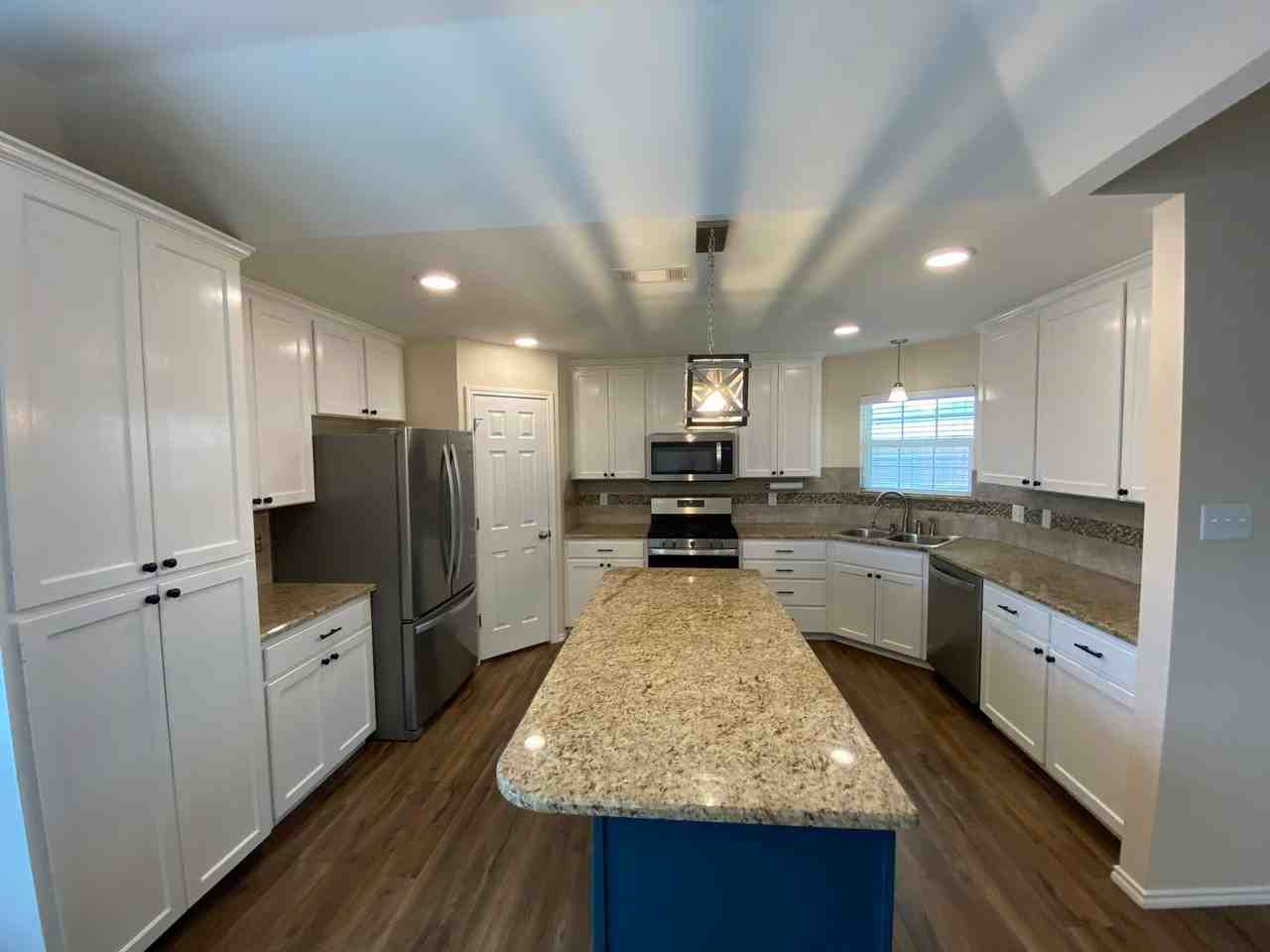 5002 Scarlett Oak Ln - Photo 6 of 28