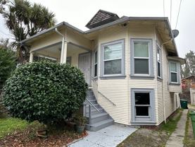 467 44th St - Photo 1 of 1