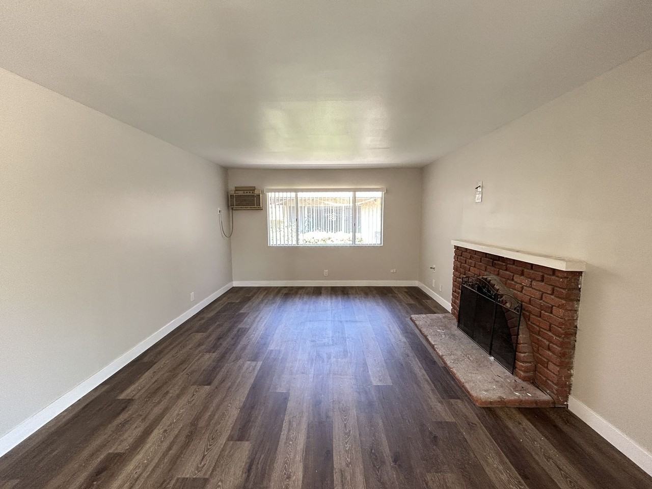 560 E Erna Ave - Photo 4 of 18