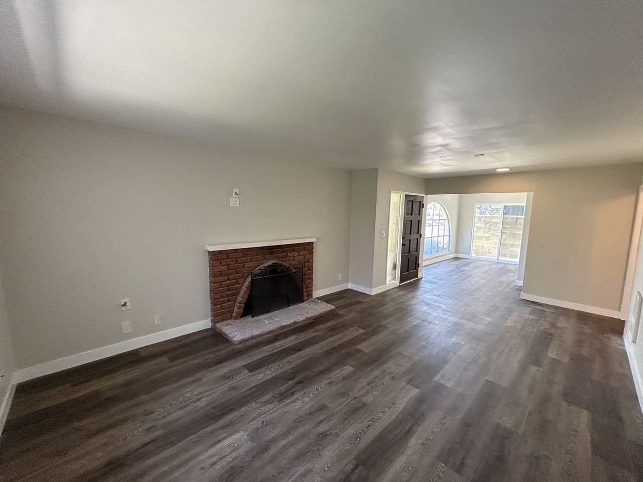 560 E Erna Ave - Photo 6 of 18
