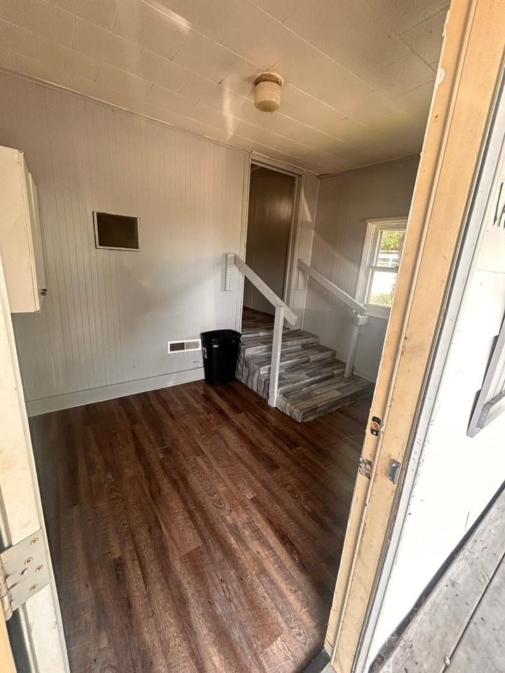 171 E 3rd St - Photo 5 of 11