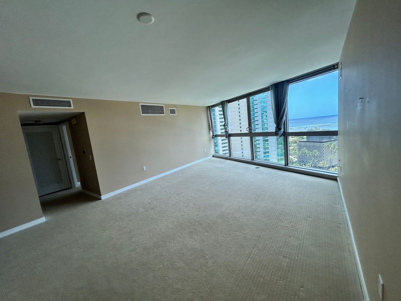 1177 Queen St #1906 - Photo 3 of 27
