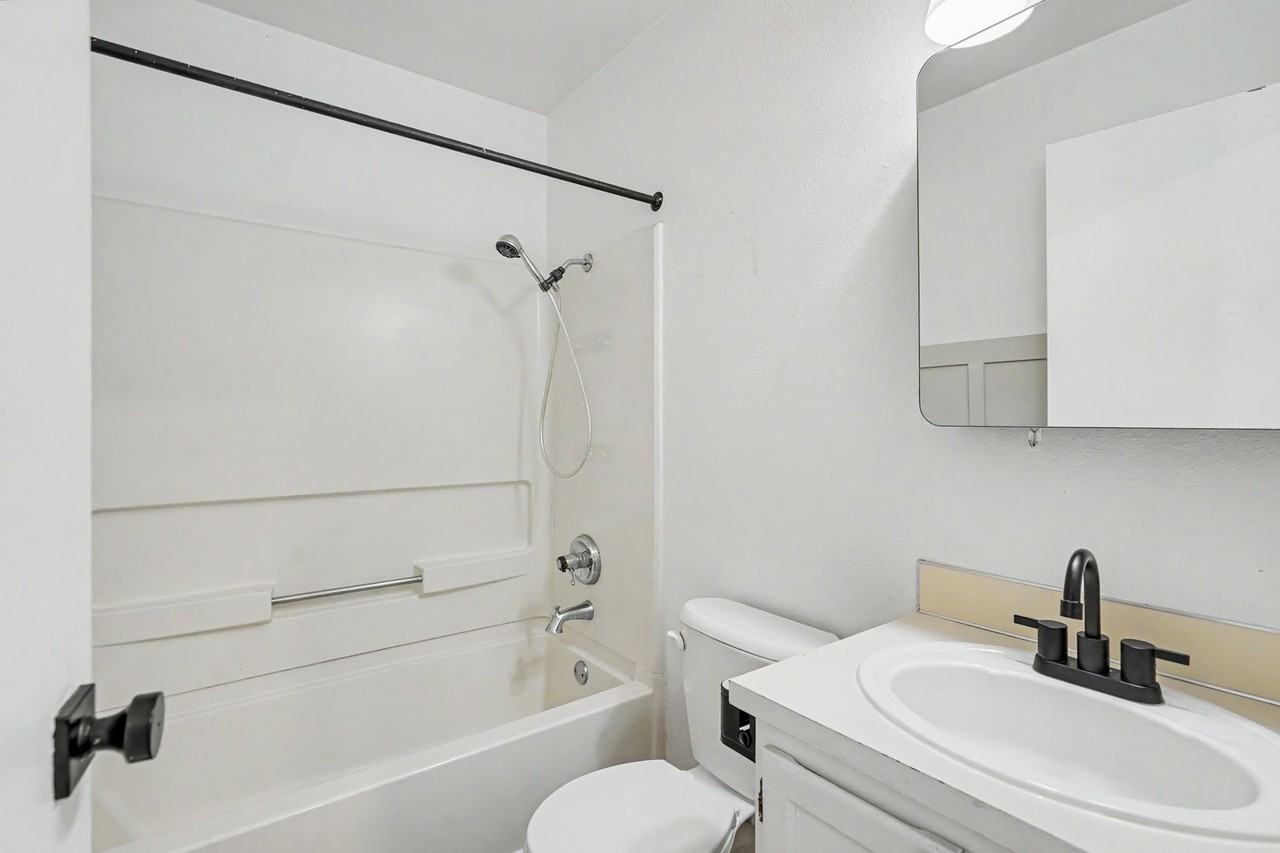 Springcrest - VPM526062S-6 - Photo 4 of 50