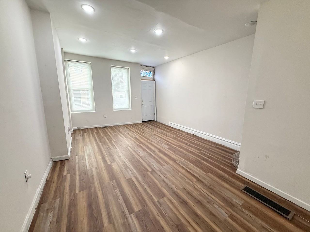 2262 N Gratz St - Photo 4 of 19