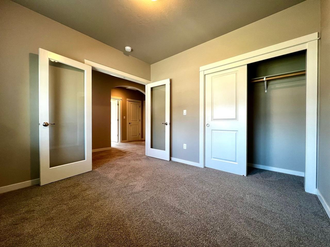 6112 Cottonwood Loop - Photo 5 of 27