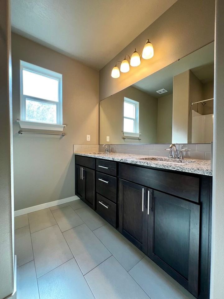 6112 Cottonwood Loop - Photo 7 of 27