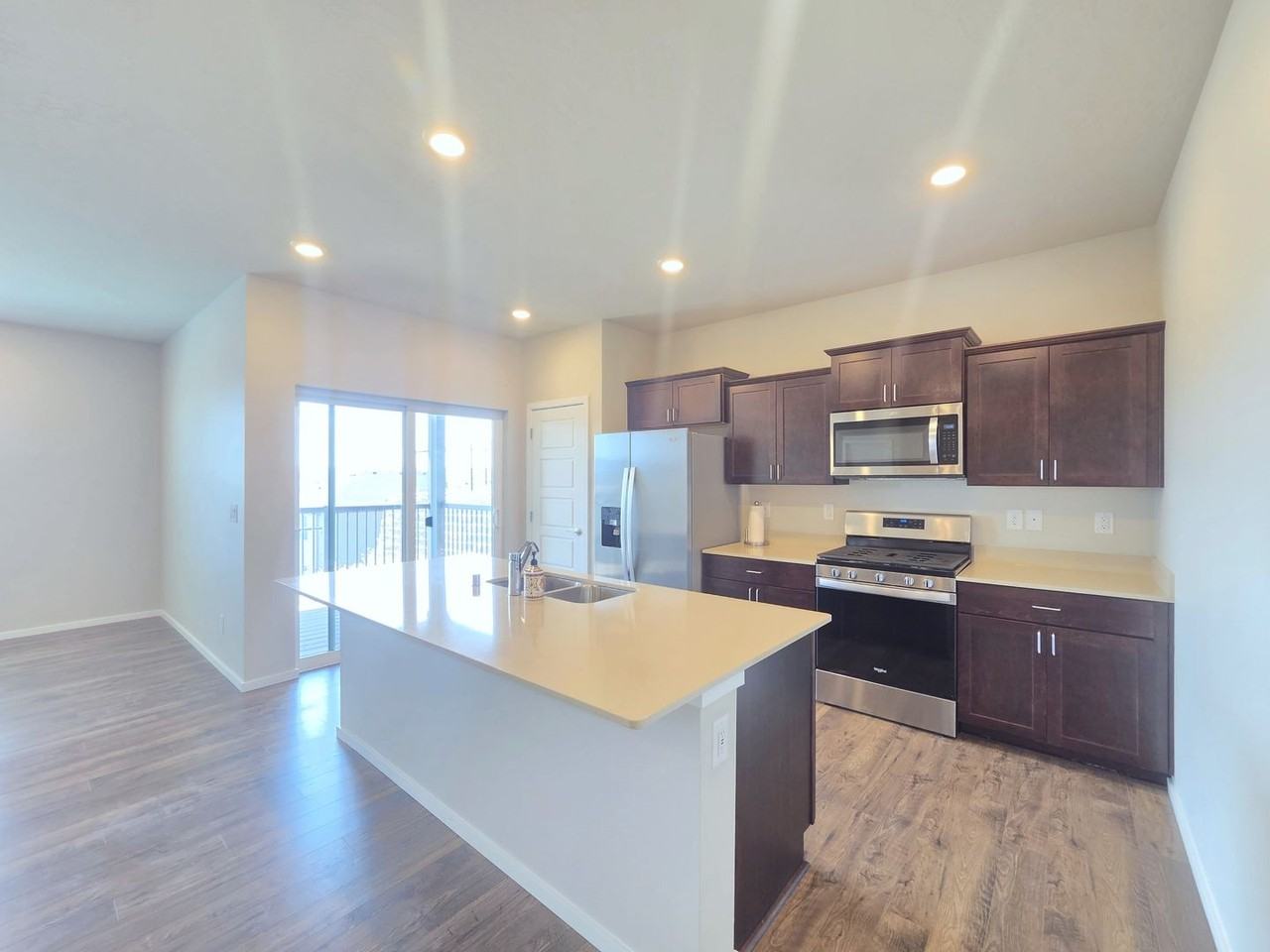 5428 E Bridgeport Ct - Photo 3 of 25
