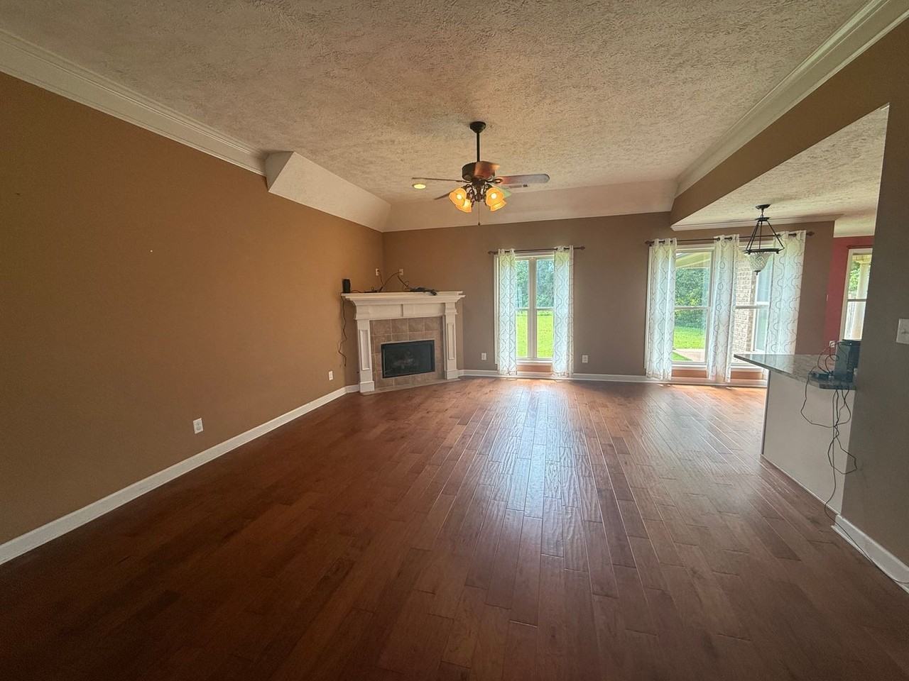 228 Chronicles Dr - Photo 2 of 16