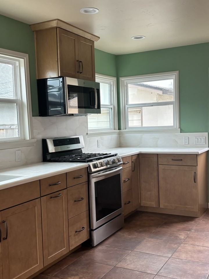 314 Castaic Ave - Photo 6 of 15