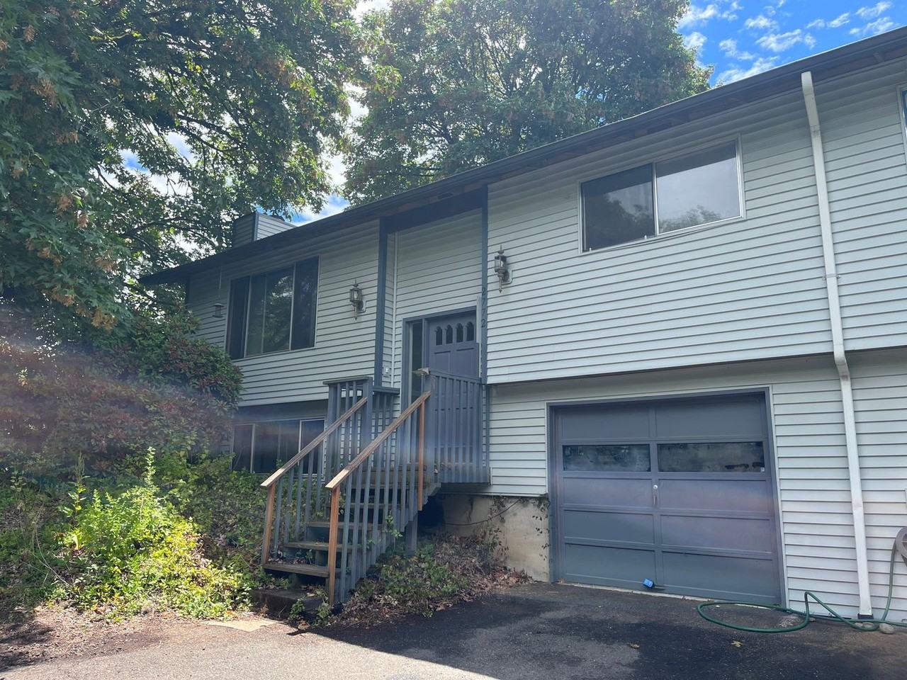 2772 Se Van Water St - Photo 2 of 40