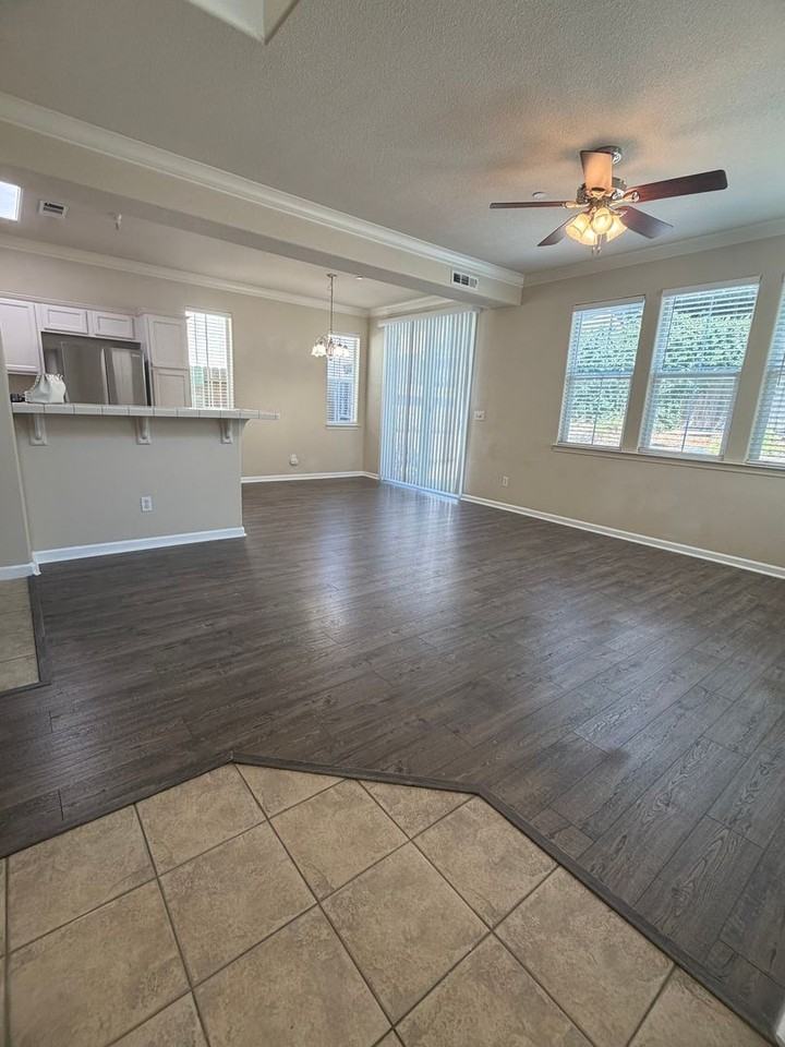 2348 La Villa Way - Photo 2 of 18