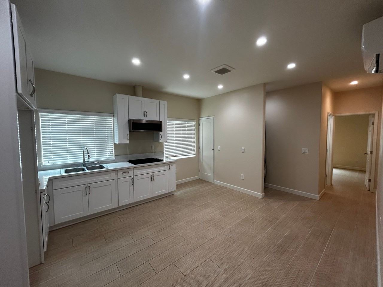 306 N Pine St #1-2 - Photo 3 of 18