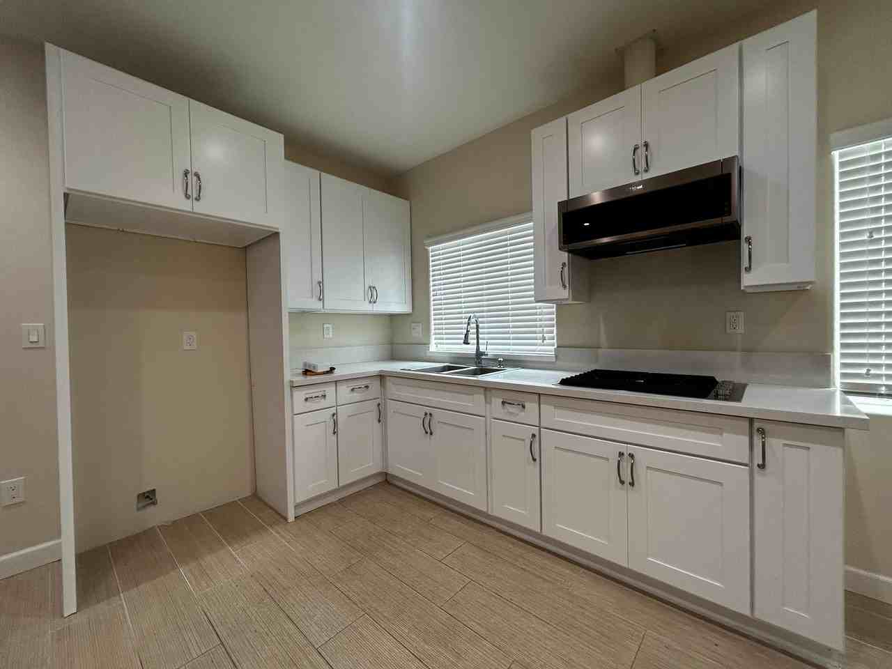 306 N Pine St #1-2 - Photo 5 of 18
