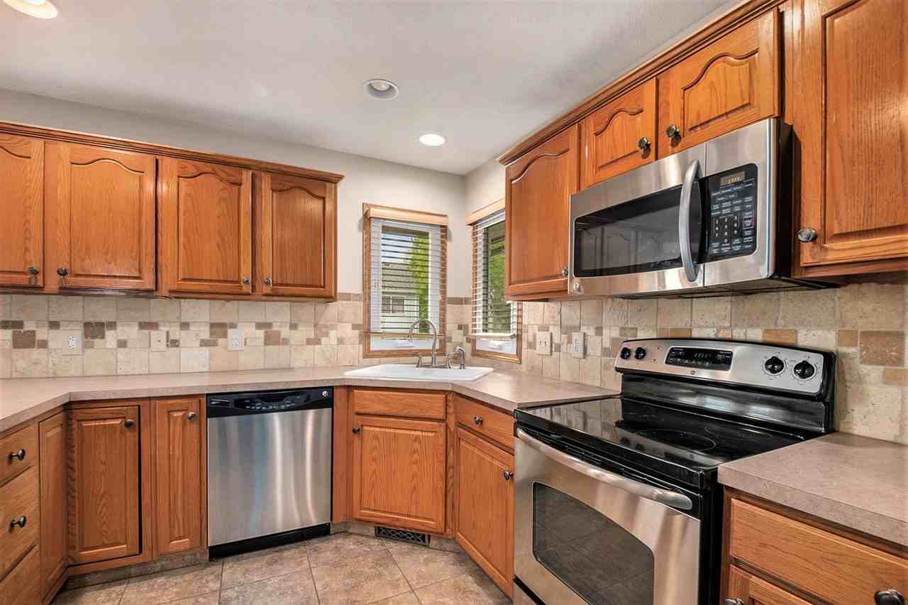 15206 Borman St - Photo 4 of 16