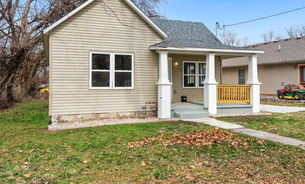 727 E Dale St - Photo 3 of 14