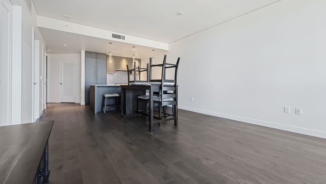 2510 6th Ave - Photo 4 of 28