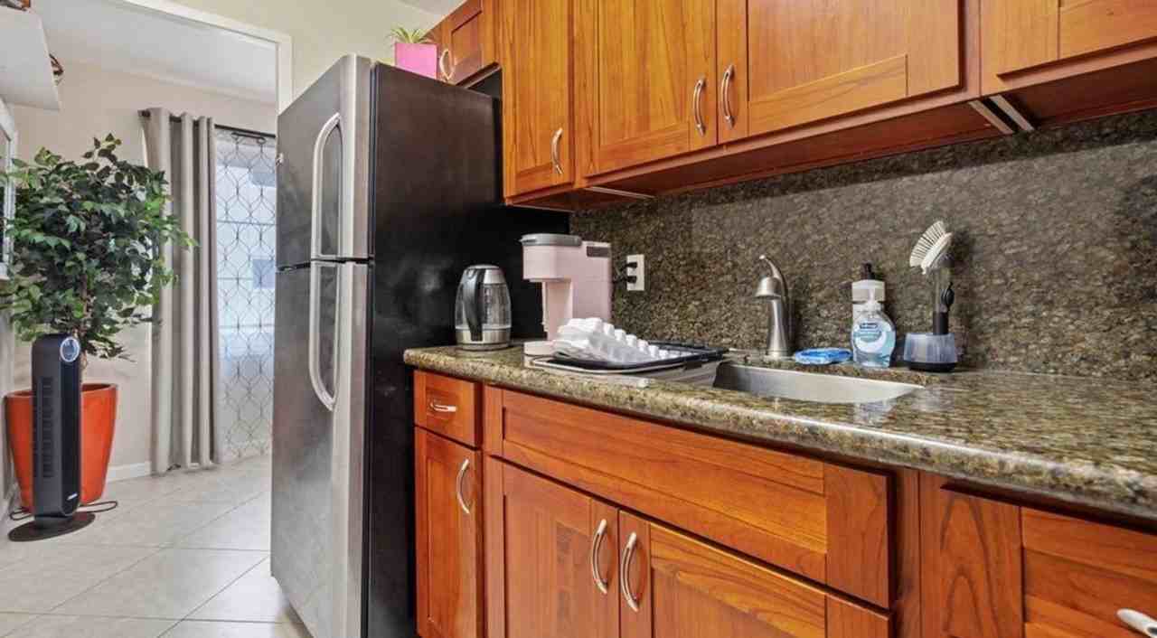 1621 Ala Wai Blvd #204 - Photo 3 of 9