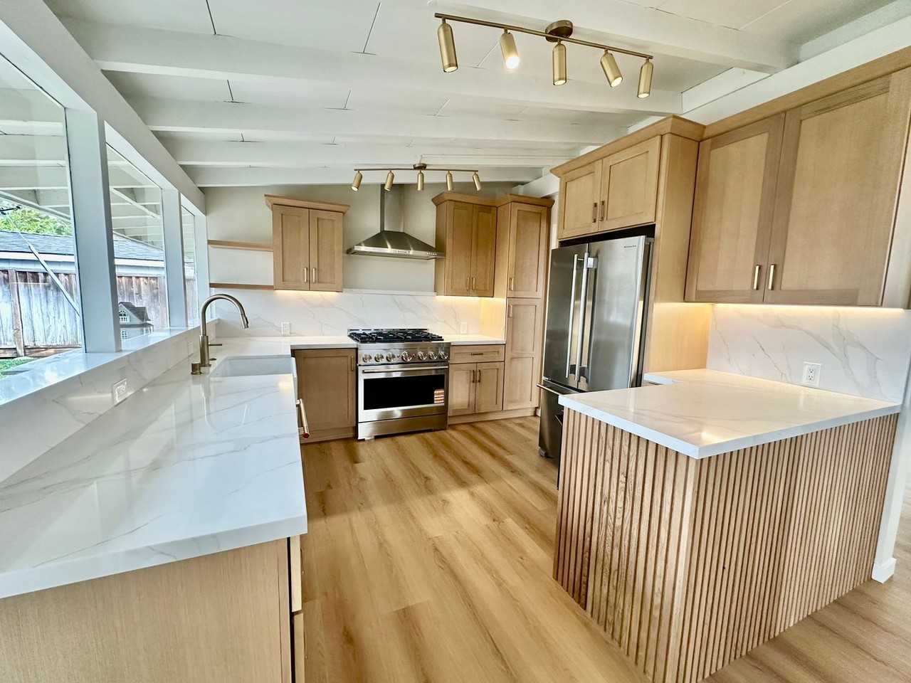 3081 Mckinley Dr - Photo 3 of 22