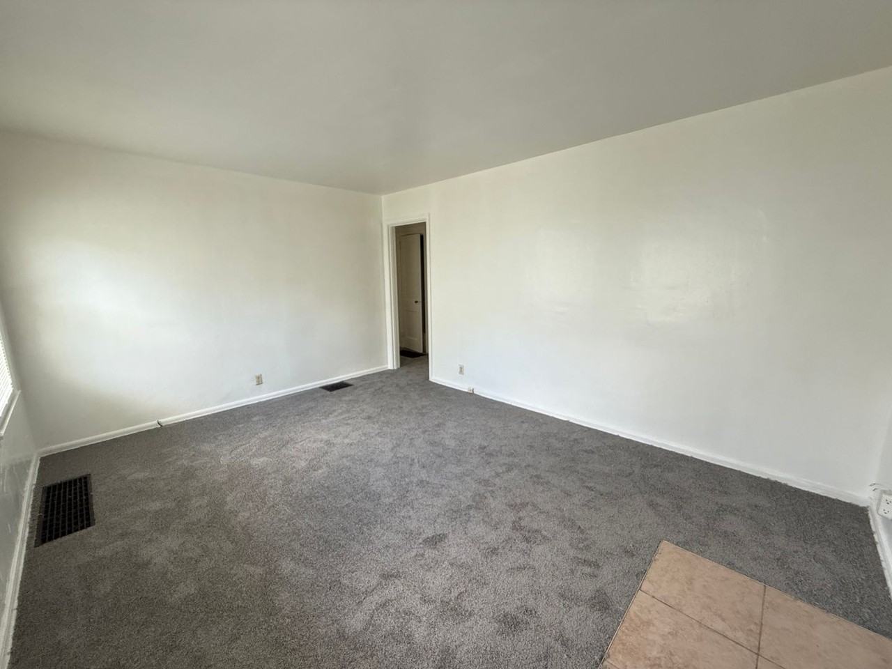 3091 E 13th Ave - Photo 2 of 5