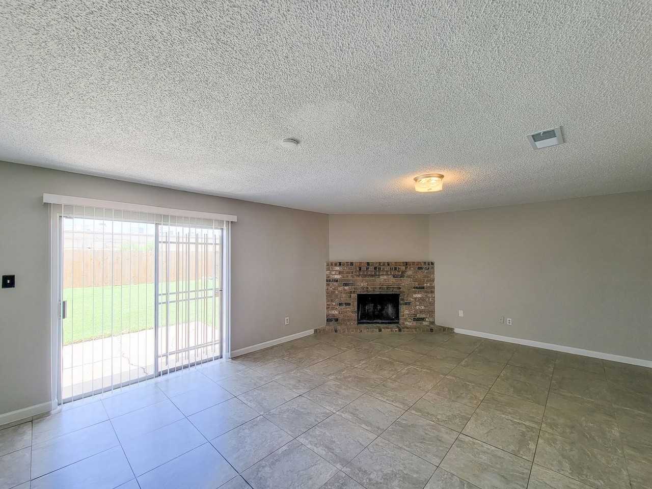 8530 Quail Burg Ln - Photo 5 of 39