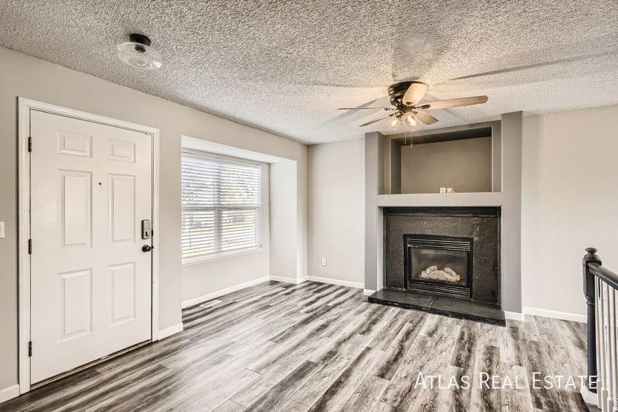6948 Fountain Ridge Cir - Photo 2 of 16