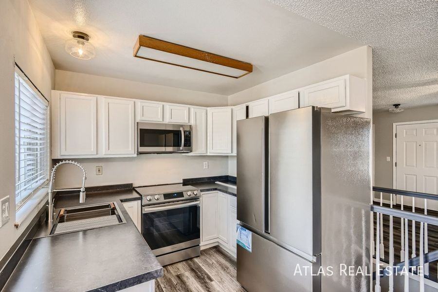 6948 Fountain Ridge Cir - Photo 4 of 16