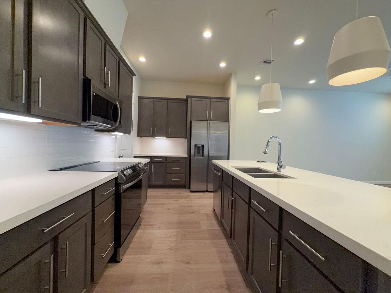 5915 Haring Ln - Photo 4 of 15