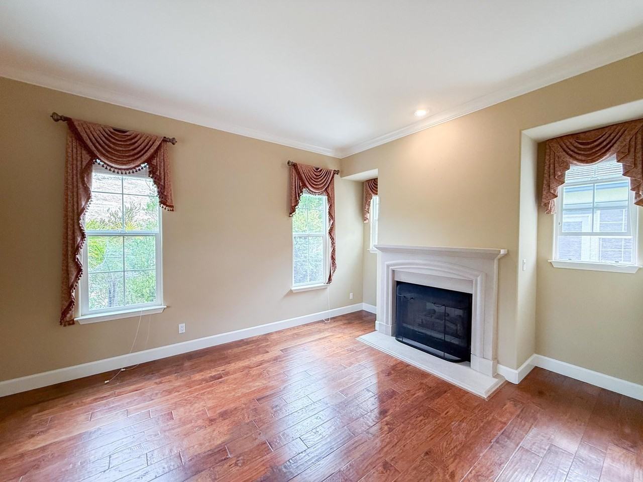 342 Stanforth Ct - Photo 2 of 47