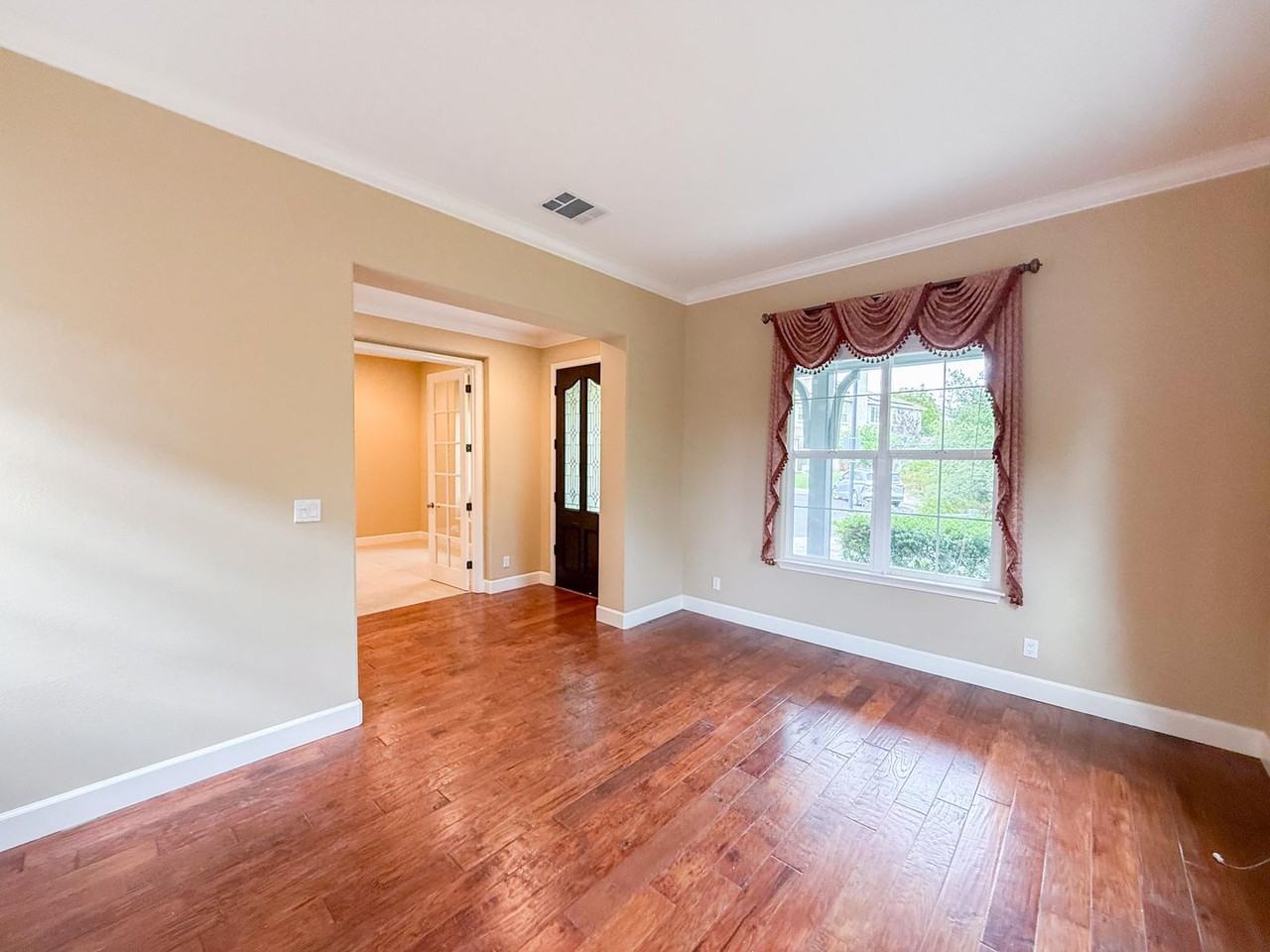 342 Stanforth Ct - Photo 3 of 47
