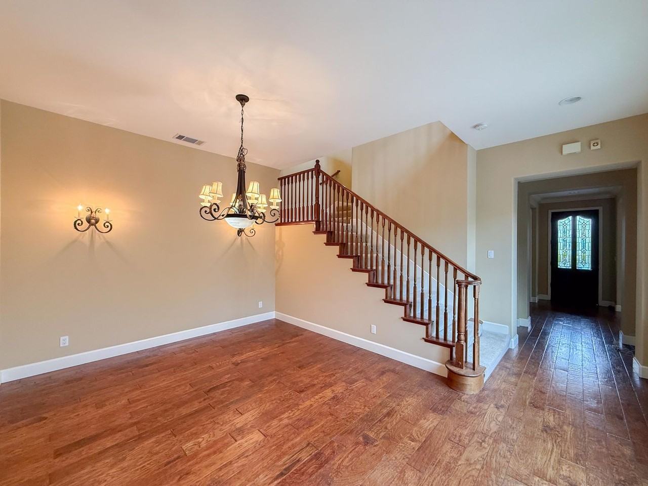 342 Stanforth Ct - Photo 6 of 47