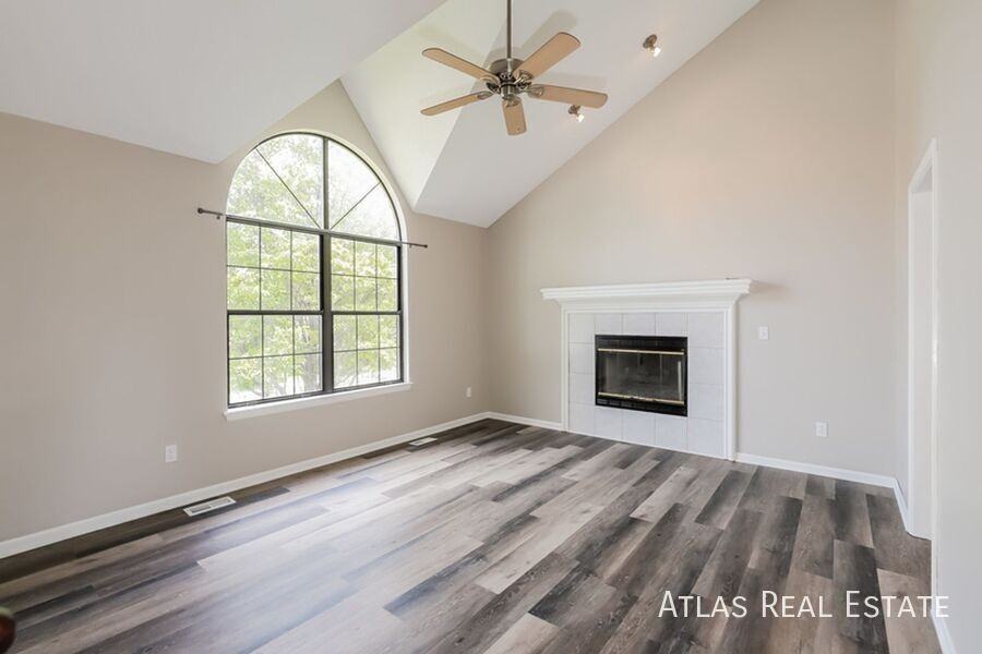 1817 Se 7th St - Photo 2 of 21