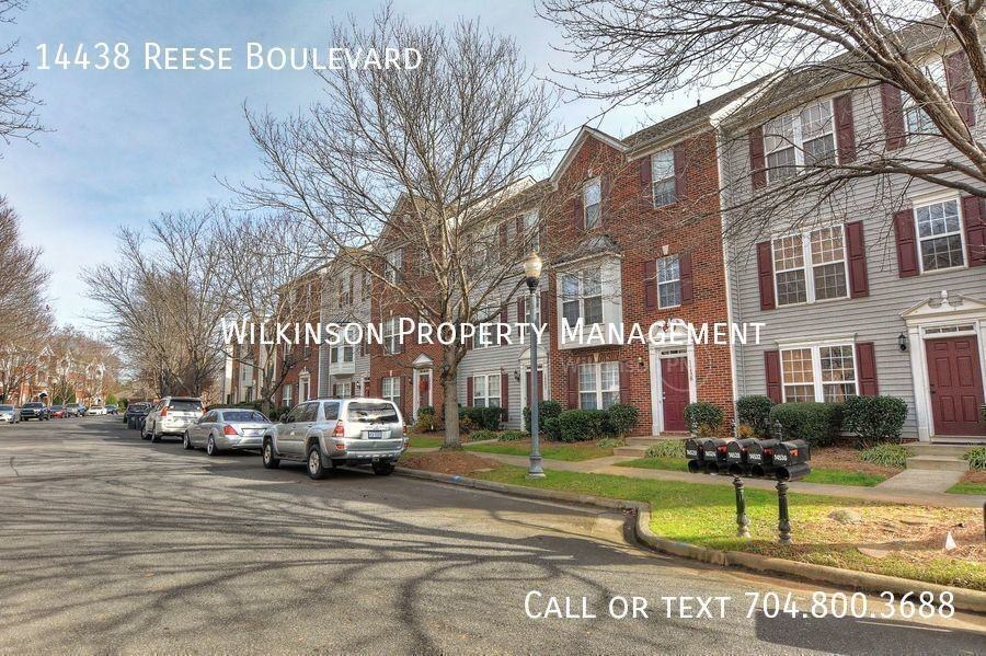 14438 Reese Blvd W - Photo 3 of 33