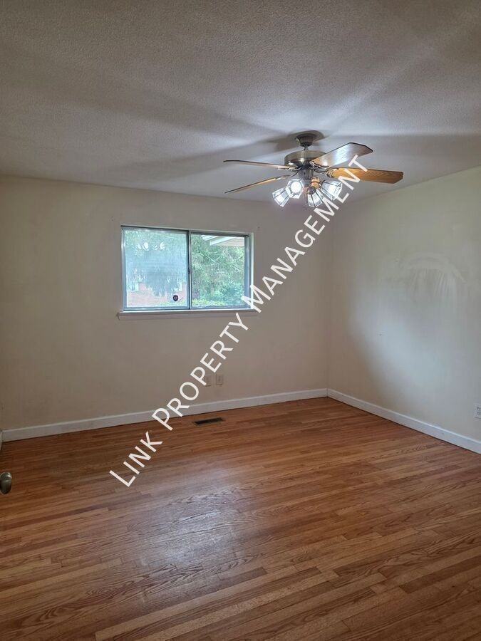 5407 Winniespan Rd - Photo 7 of 26