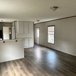 99 Patrick Ct N - Photo 2 of 8