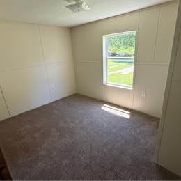 19 Billy Dr - Photo 7 of 10