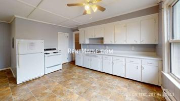 featured image of 13 Kidder St #3