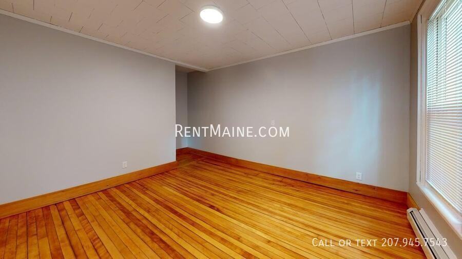 118 Grove St #2 - Photo 4 of 18