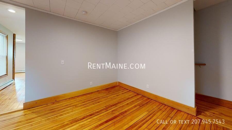 118 Grove St #2 - Photo 5 of 18