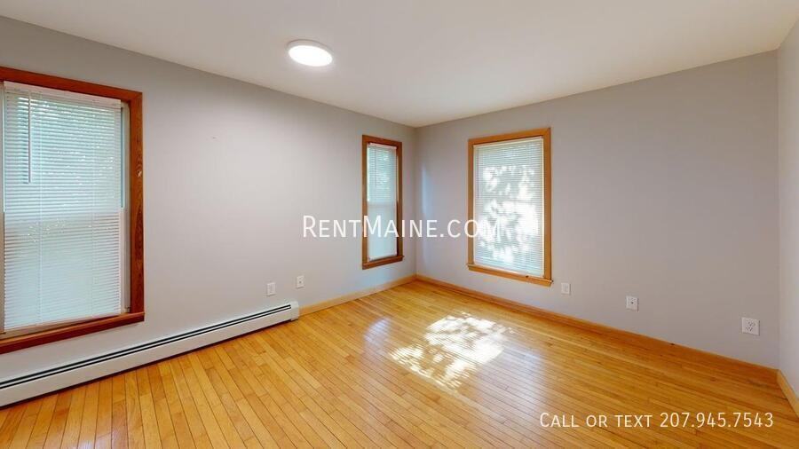 118 Grove St #2 - Photo 7 of 18