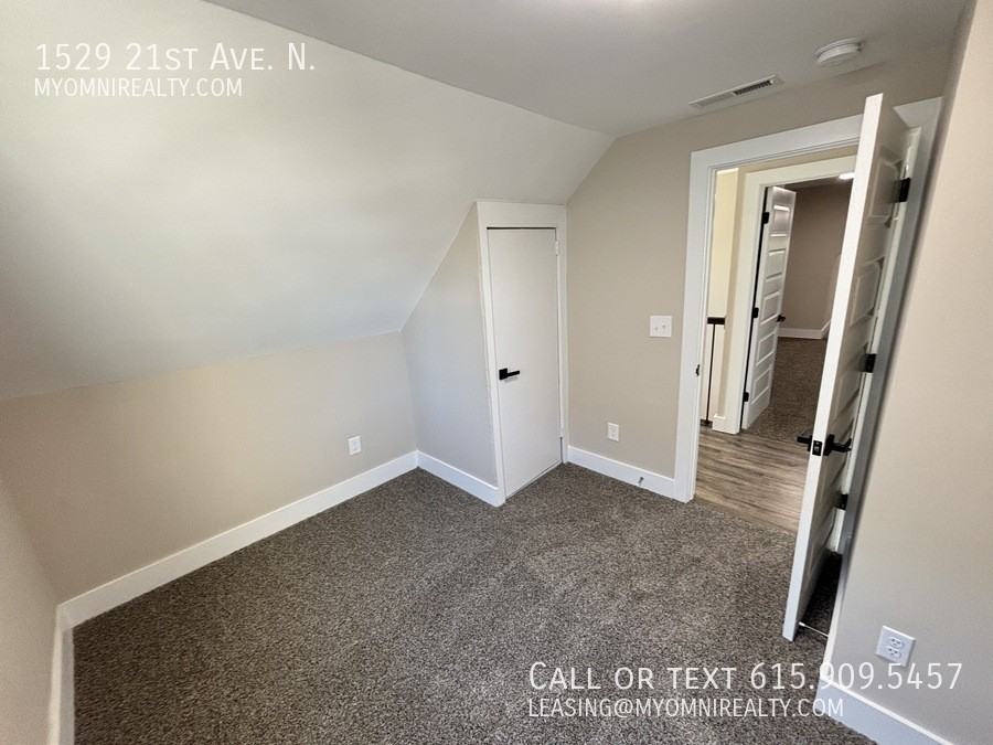 1529 21st Ave N - Photo 4 of 26