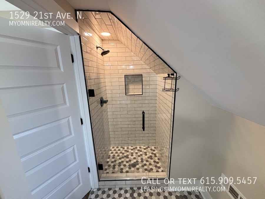 1529 21st Ave N - Photo 5 of 26