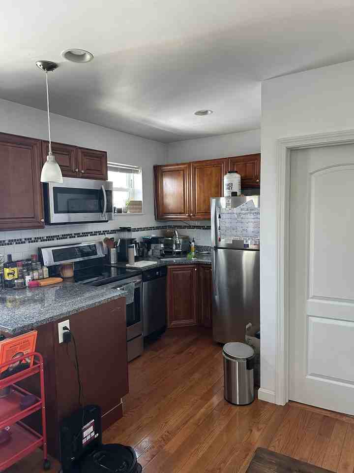 39 Vinton St #1 - Photo 2 of 14