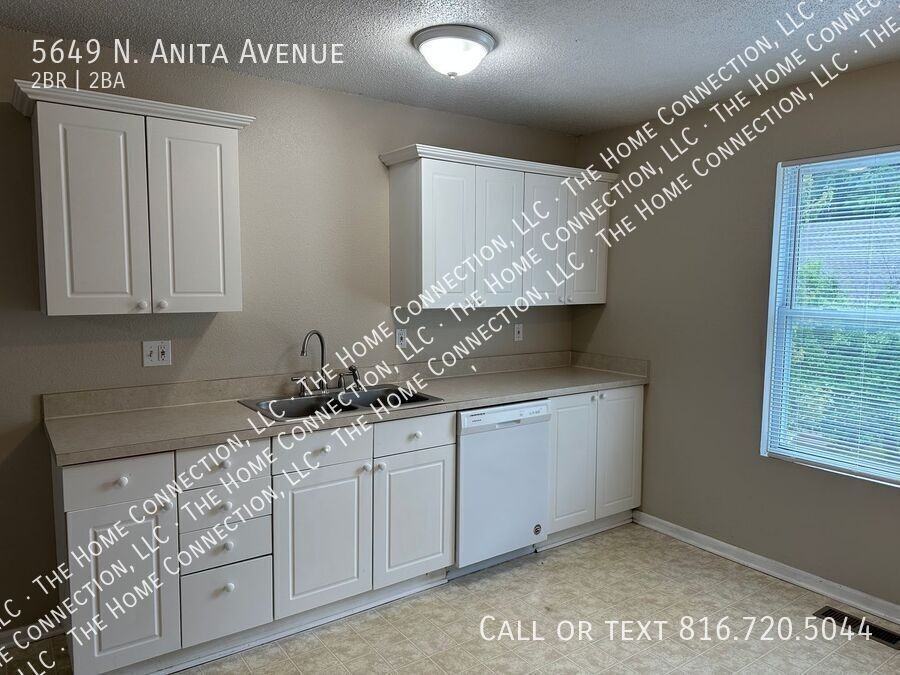 5649 N Anita Ave - Photo 6 of 18