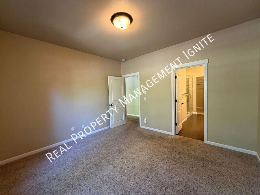 2447 Nw Shields Dr - Photo 7 of 18